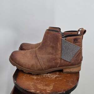 Sorel Emelie Chelsea Brown Leather Ankle Boot Waterproof Size 9